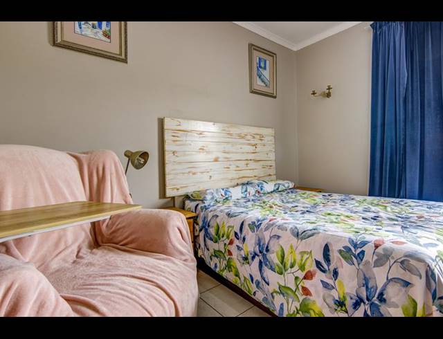 2 BEDROOM PROPERTY TO RENT IN EAST GEDULD